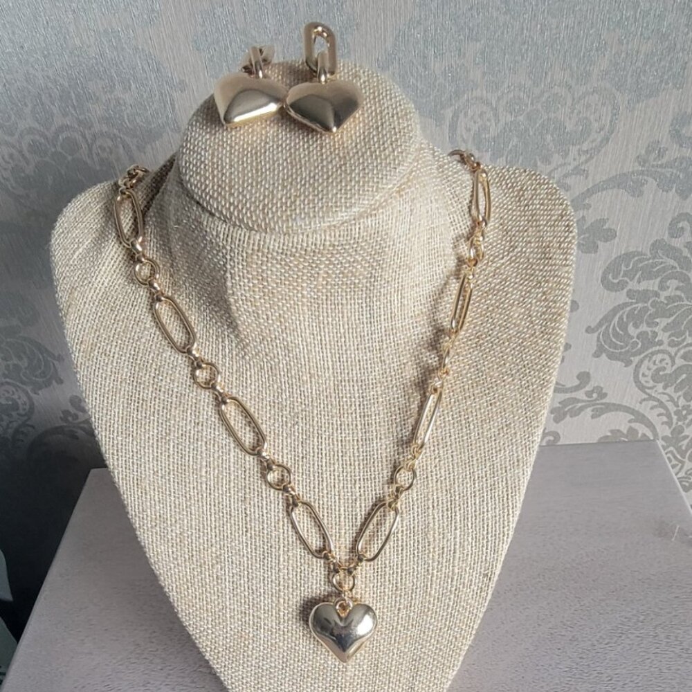 Gold Tone Heart Necklace Set - Picture 1 of 6